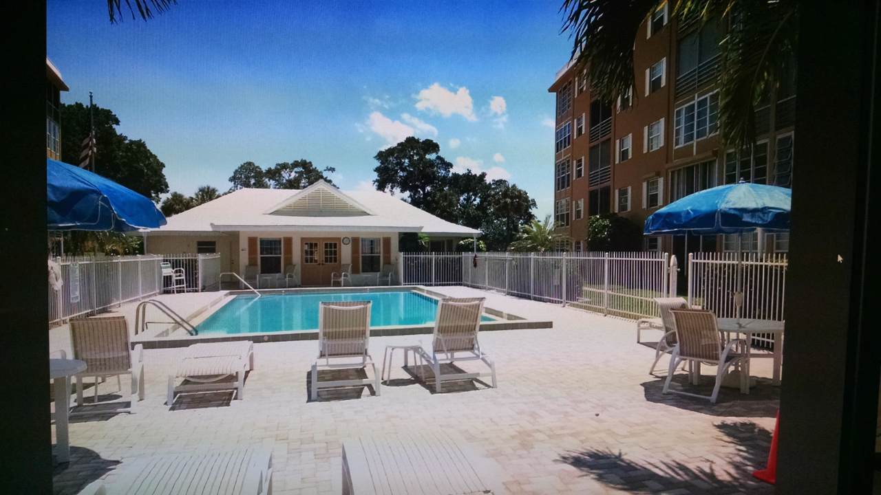300 Golfview Road - Photo 1 300 Golfview Road - Photo 1