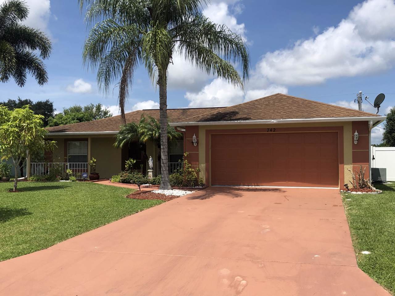 742 Byron Street - Photo 1