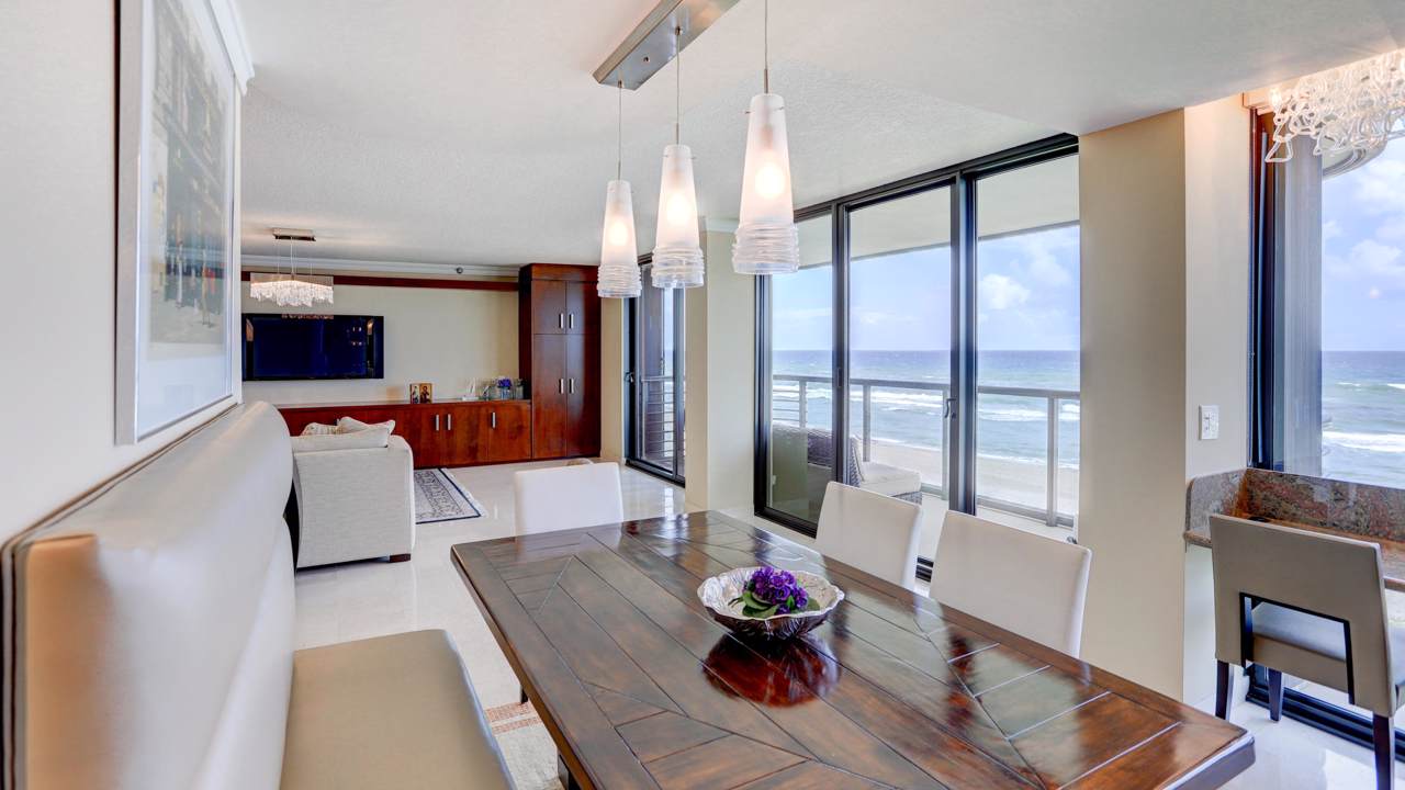 250 Ocean Boulevard - Photo 1