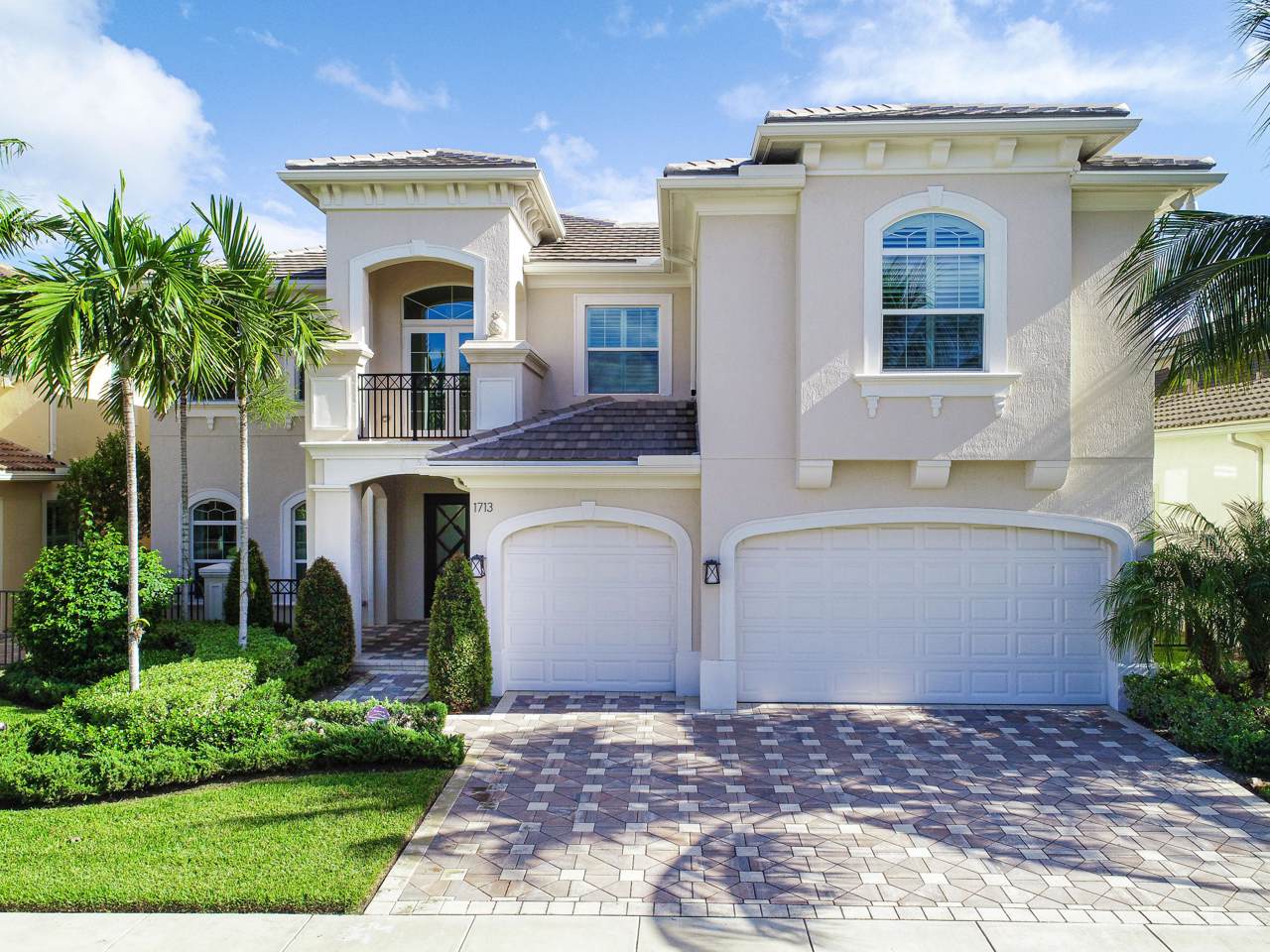 1713 Hemingway Drive - Photo 1