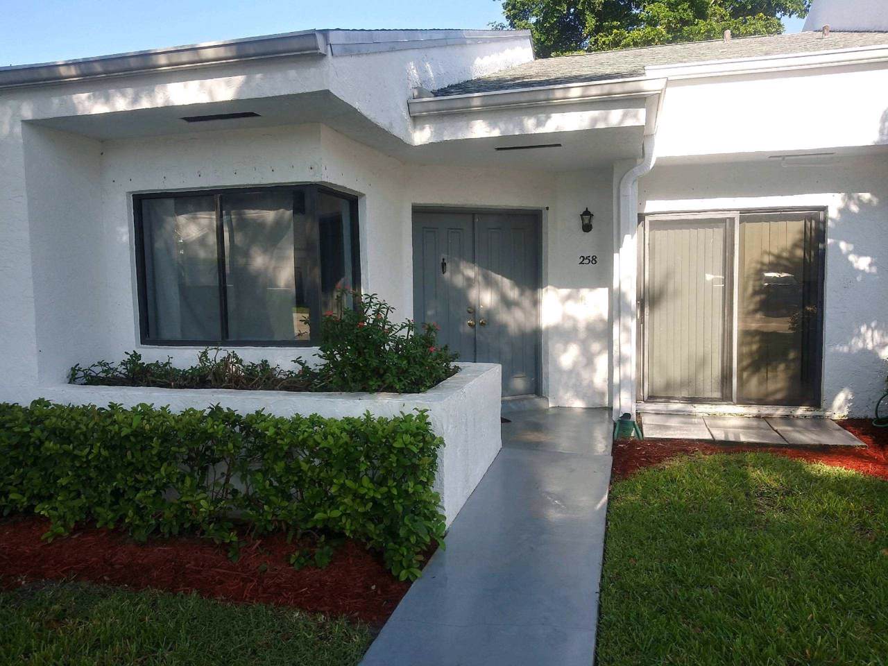 258 Sunshine Boulevard - Photo 1 258 Sunshine Boulevard - Photo 1