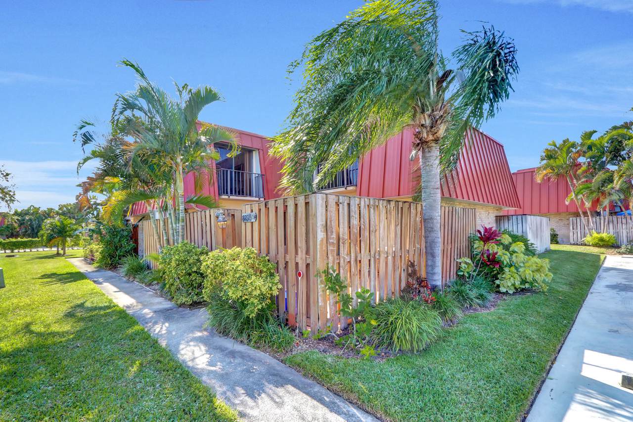 3230 Meridian Way - Photo 1
