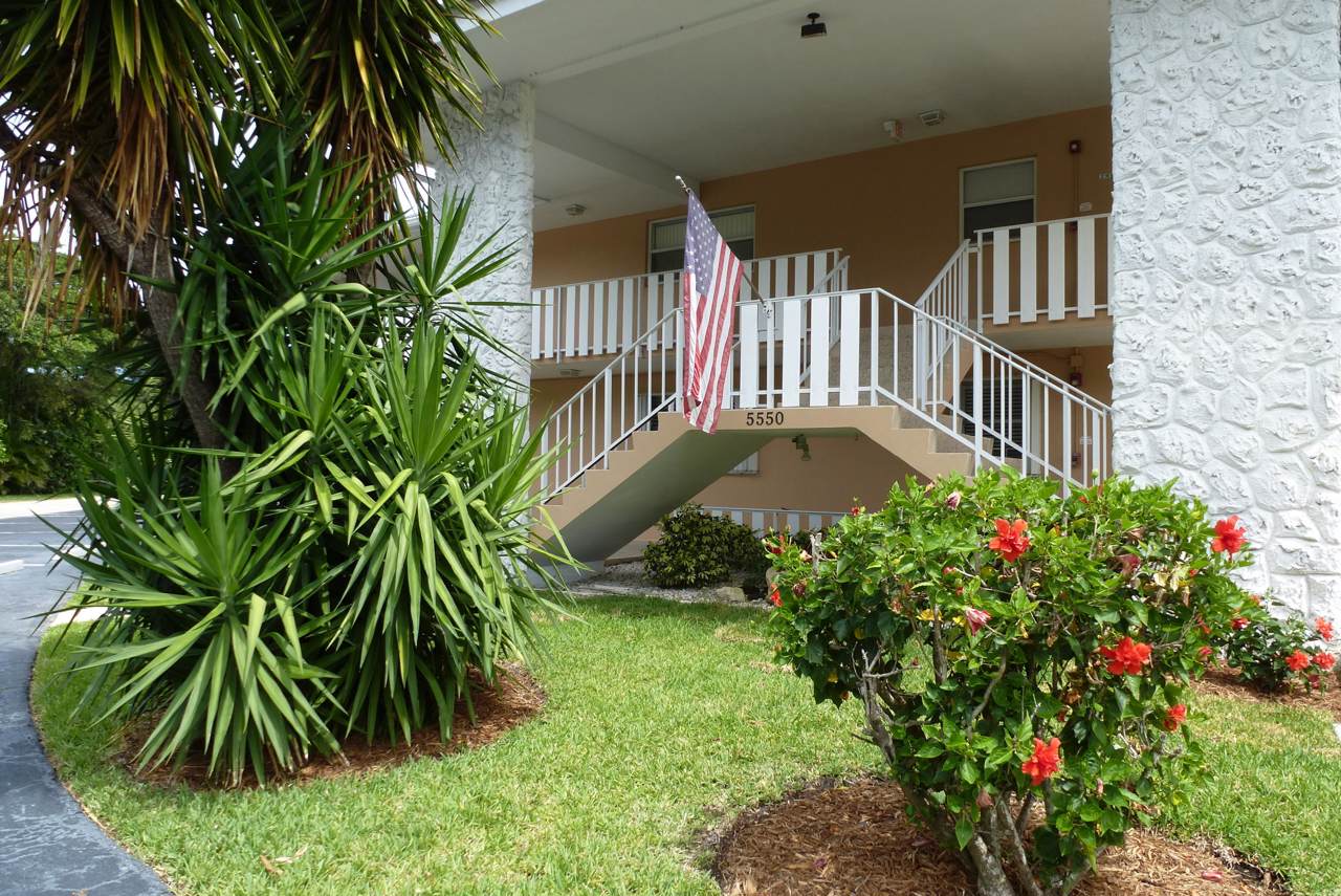 5540 Ocean Boulevard - Photo 1