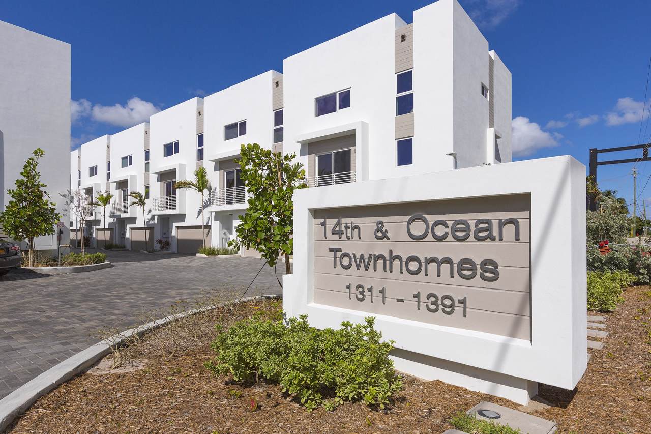 1387 Ocean Boulevard - Photo 1
