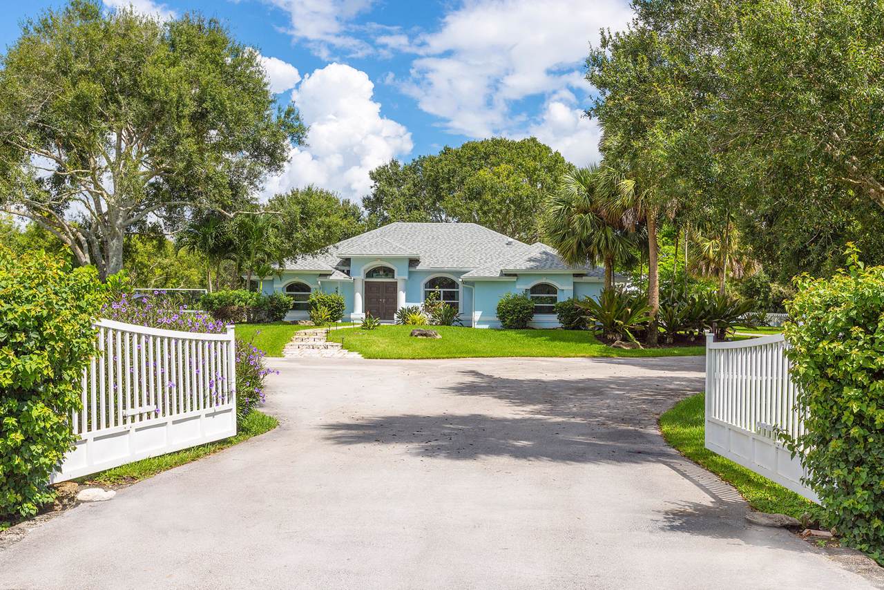 19301 Sycamore Drive - Photo 1