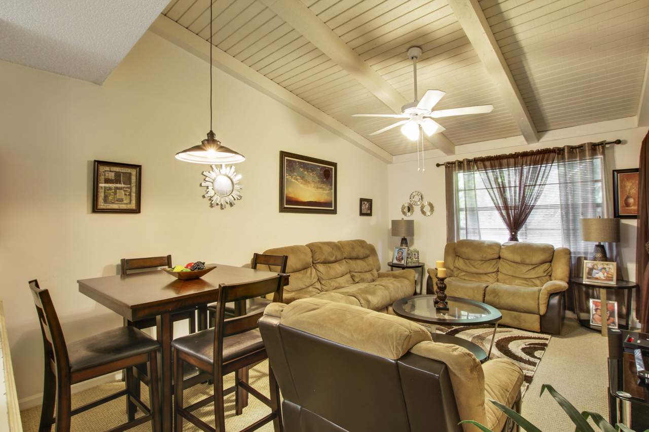 506 Glenwood Drive - Photo 1