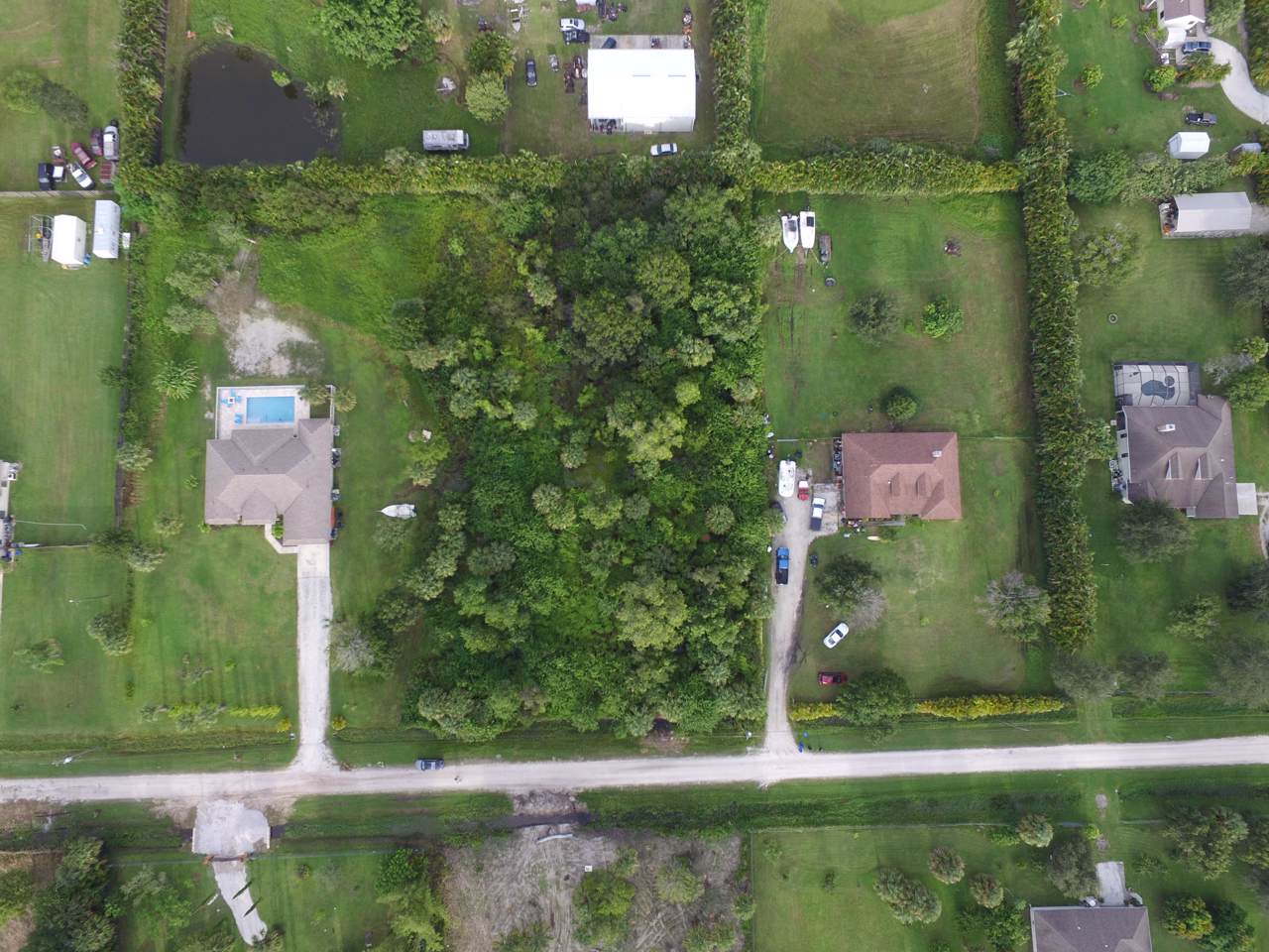 15636 92nd Way - Photo 1