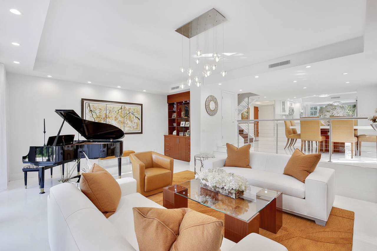 4401 Ocean Boulevard - Photo 1
