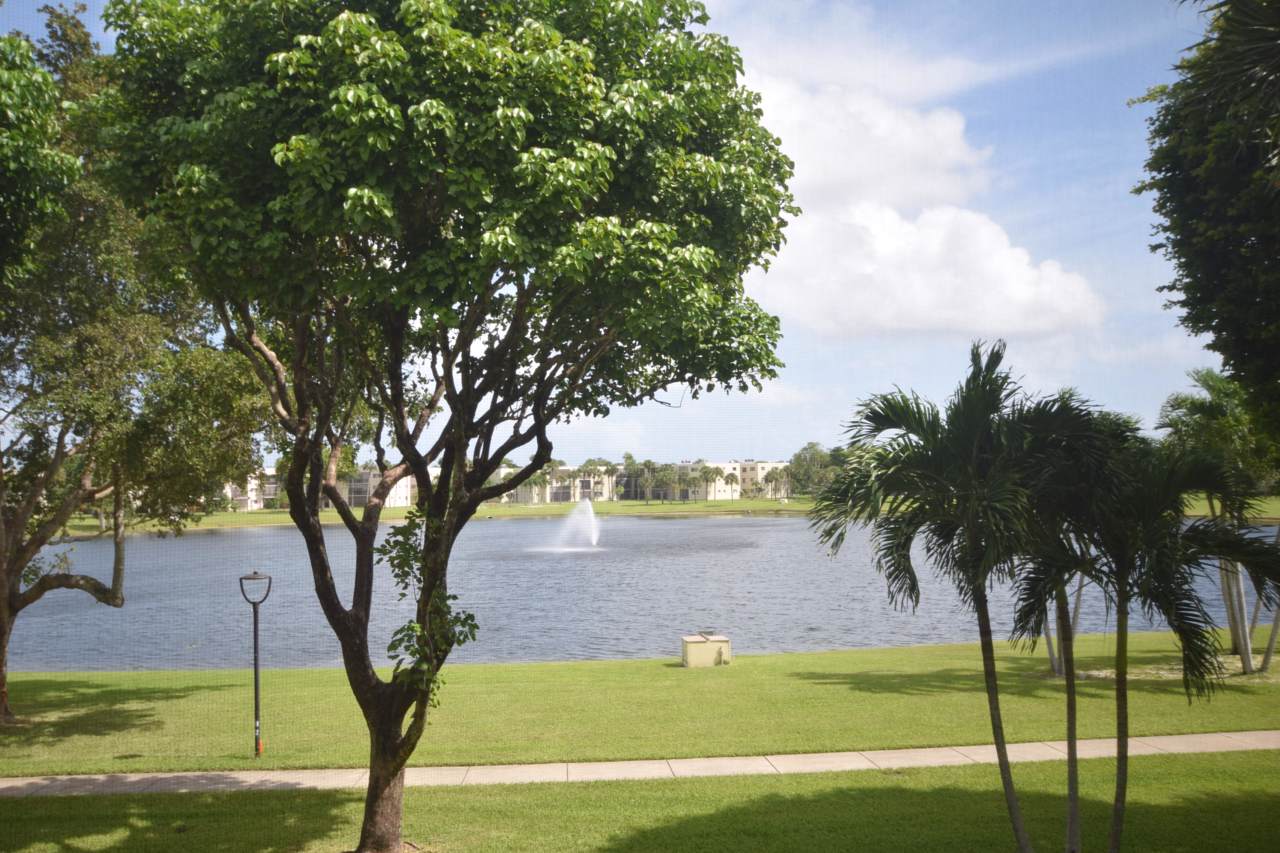 5280 Las Verdes Circle - Photo 1