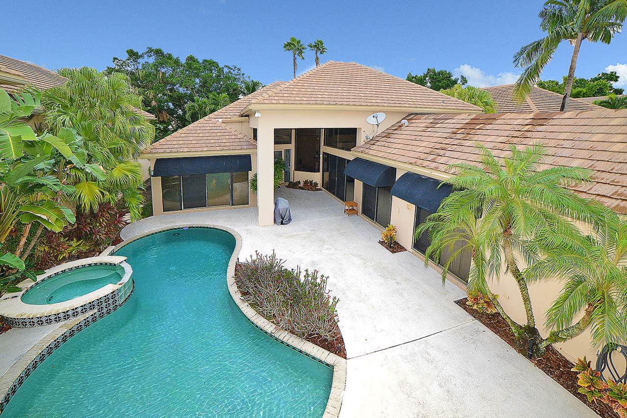 2447 62nd Street - Photo 1