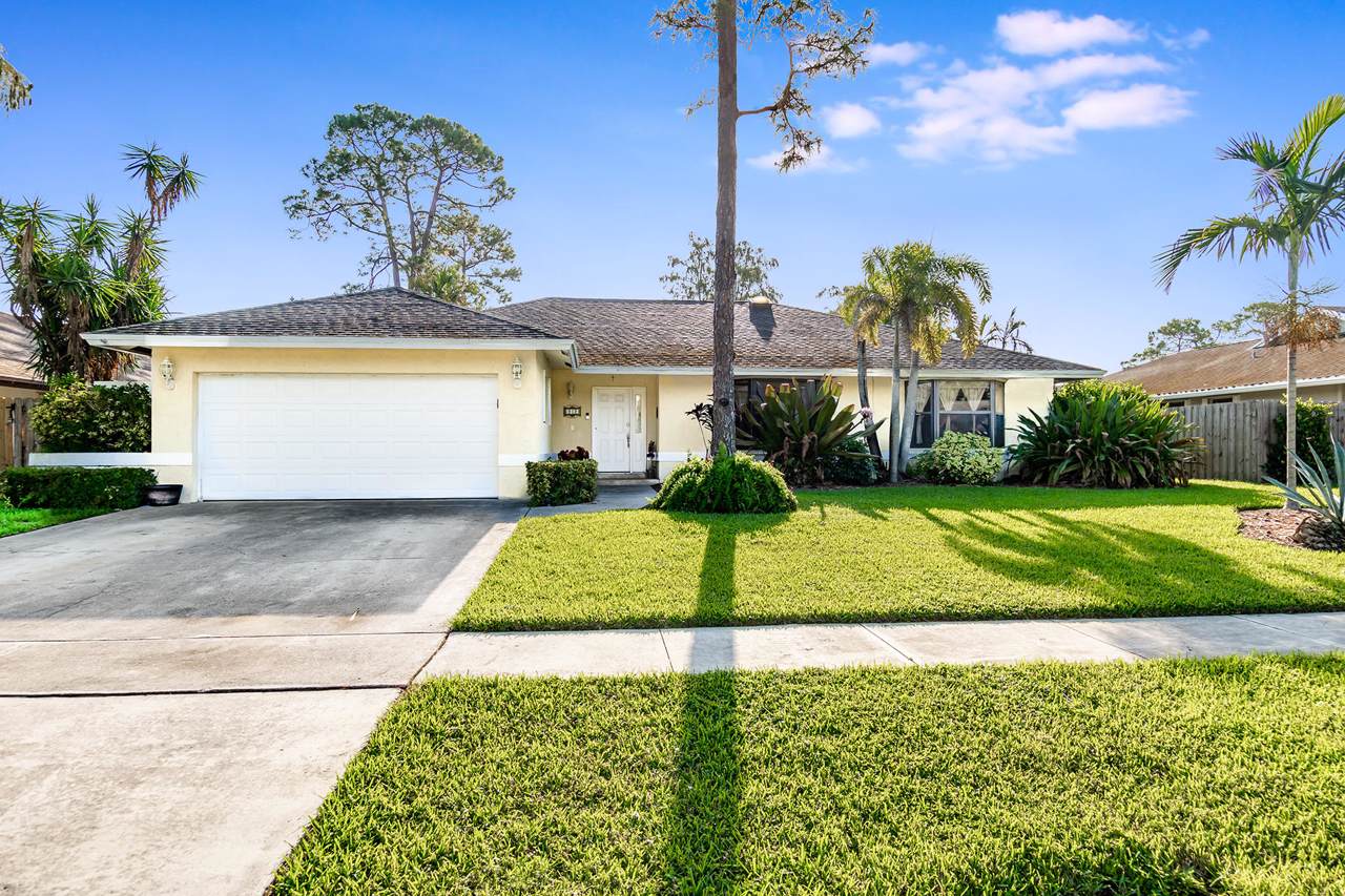 912 Blueberry Drive - Photo 1