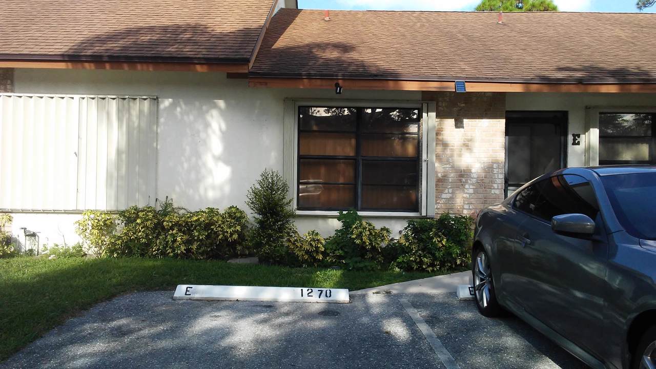 1270 Parkside Green Drive - Photo 1