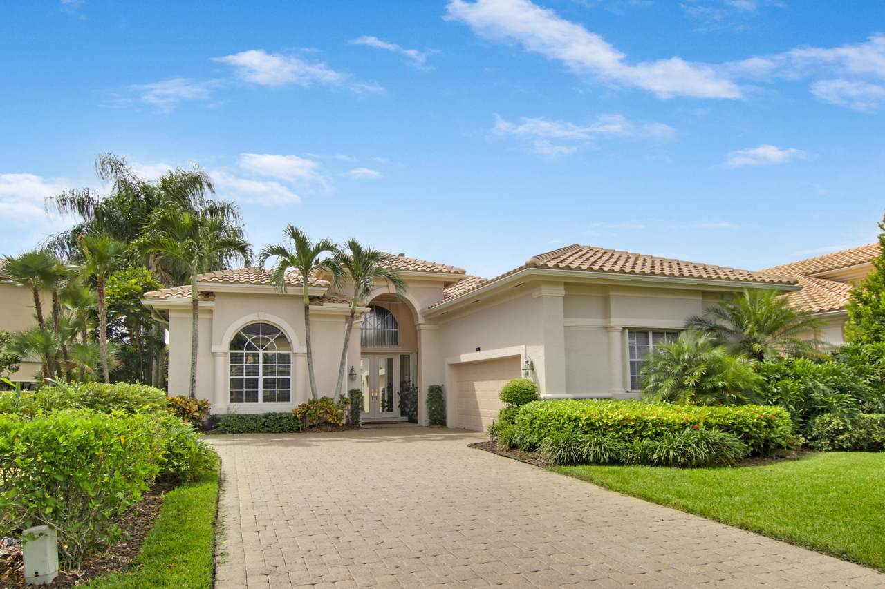 1138 Grand Cay Drive - Photo 1
