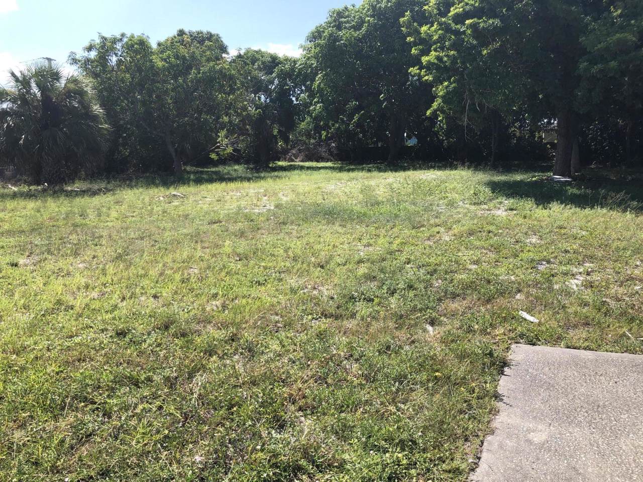 1019 28th Street - Photo 1