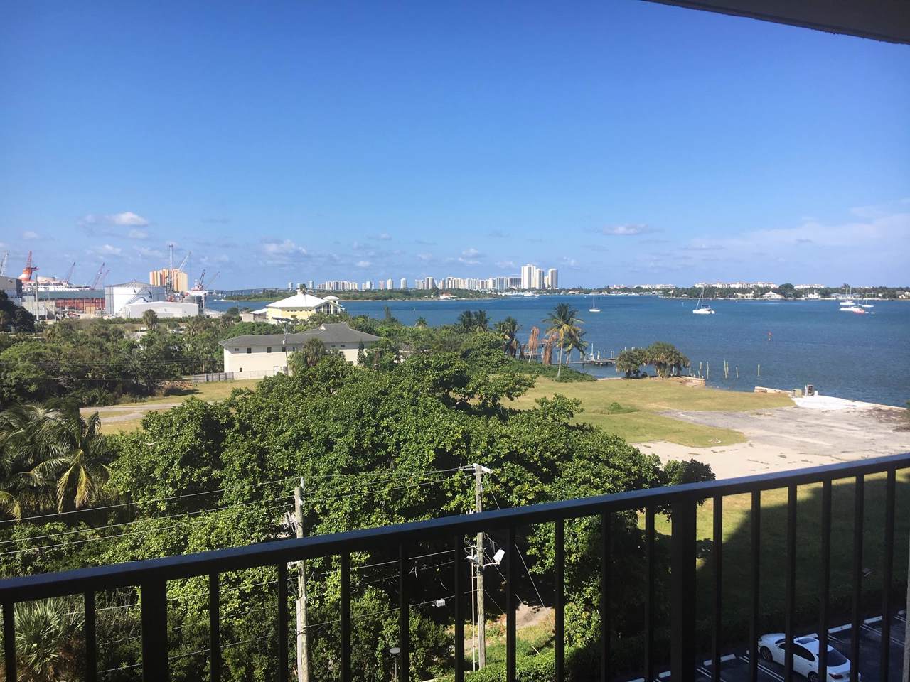 5600 Flagler Drive - Photo 1