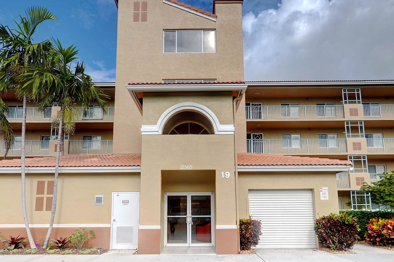 12565 Imperial Isle Drive - Photo 1