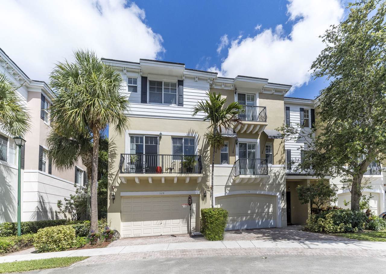 526 39th Circle - Photo 1
