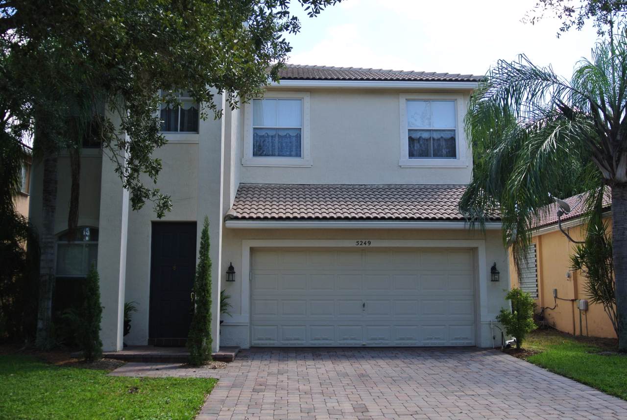 5249 Sancerre Circle - Photo 1