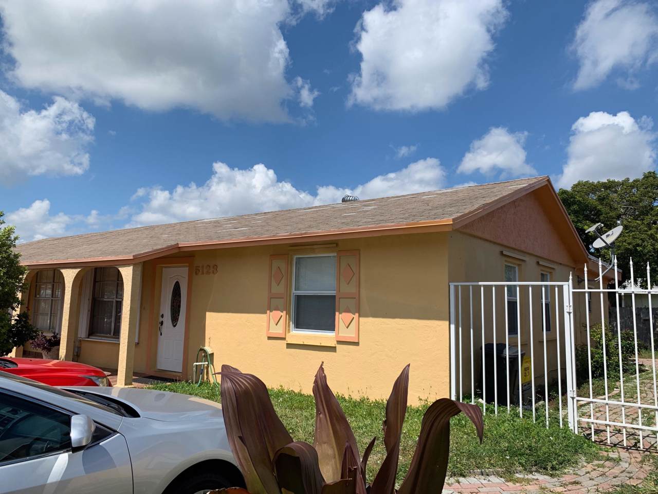 5123 Grant Lane - Photo 1