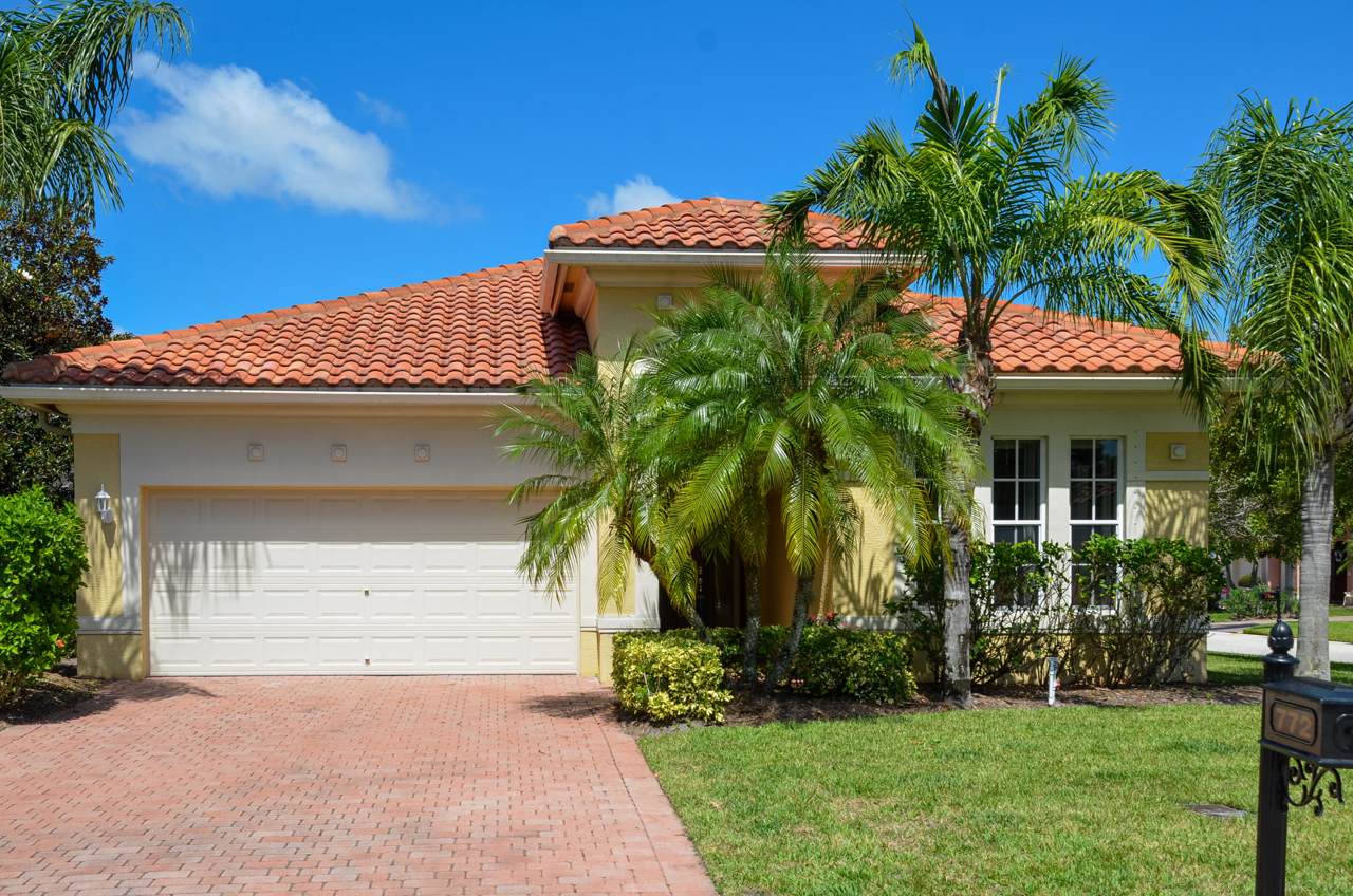 772 Pebble Lane - Photo 1