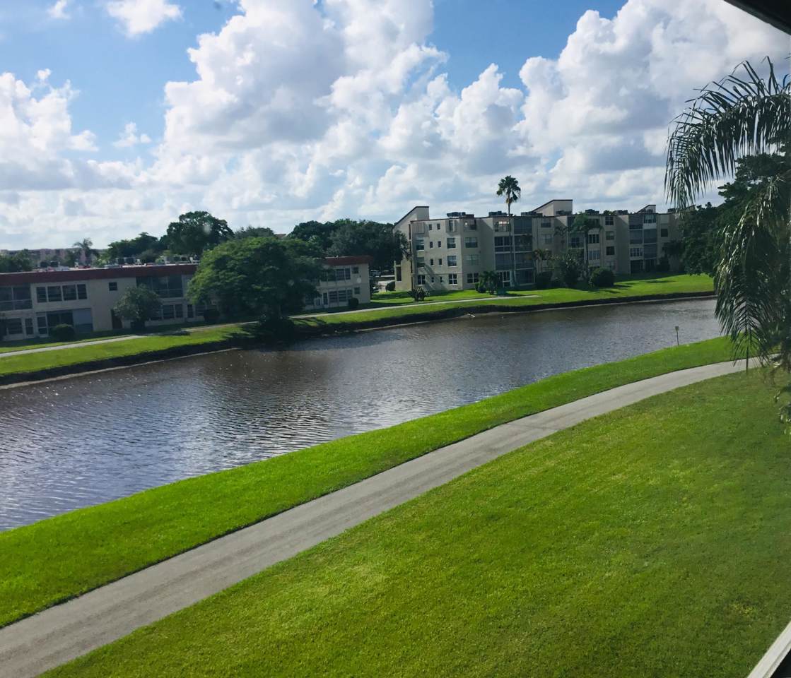 14721 Bonaire Boulevard - Photo 1