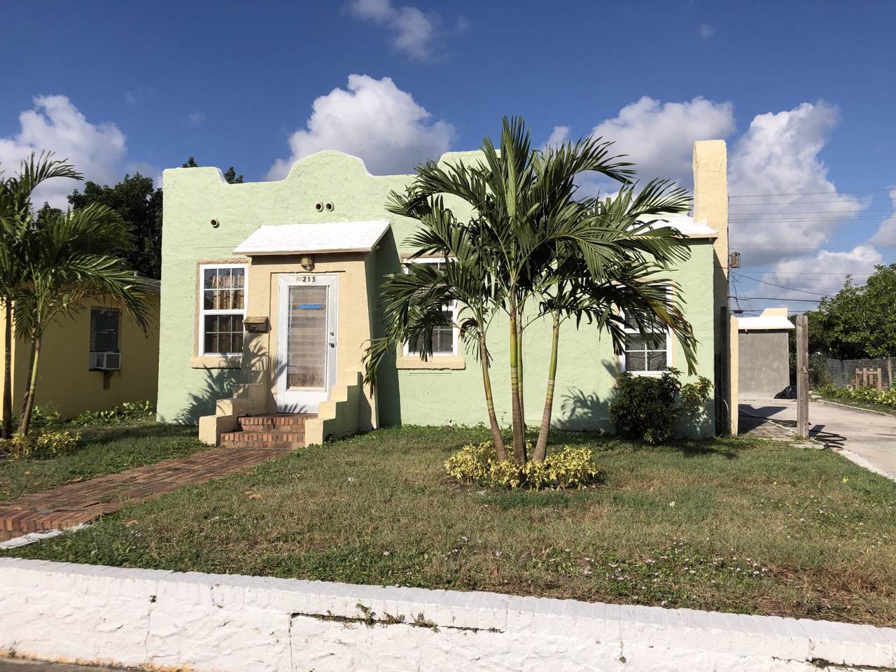 215 B Street - Photo 1