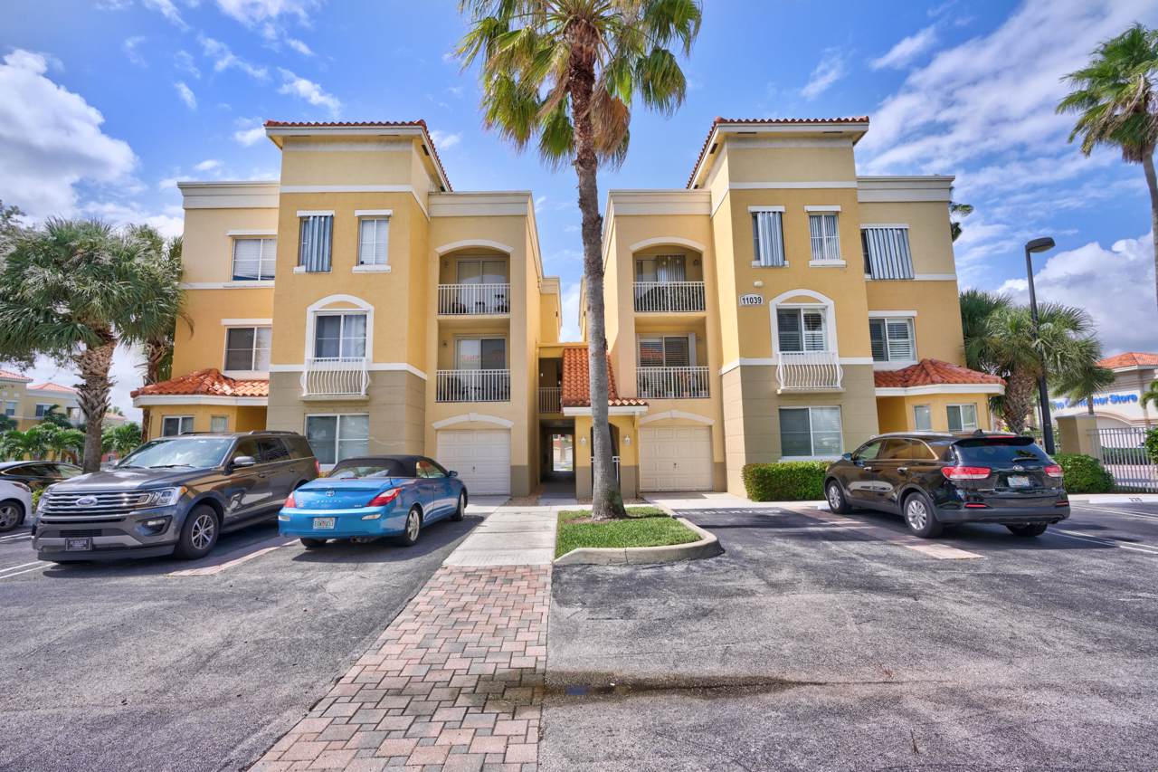 11039 Legacy Boulevard - Photo 1