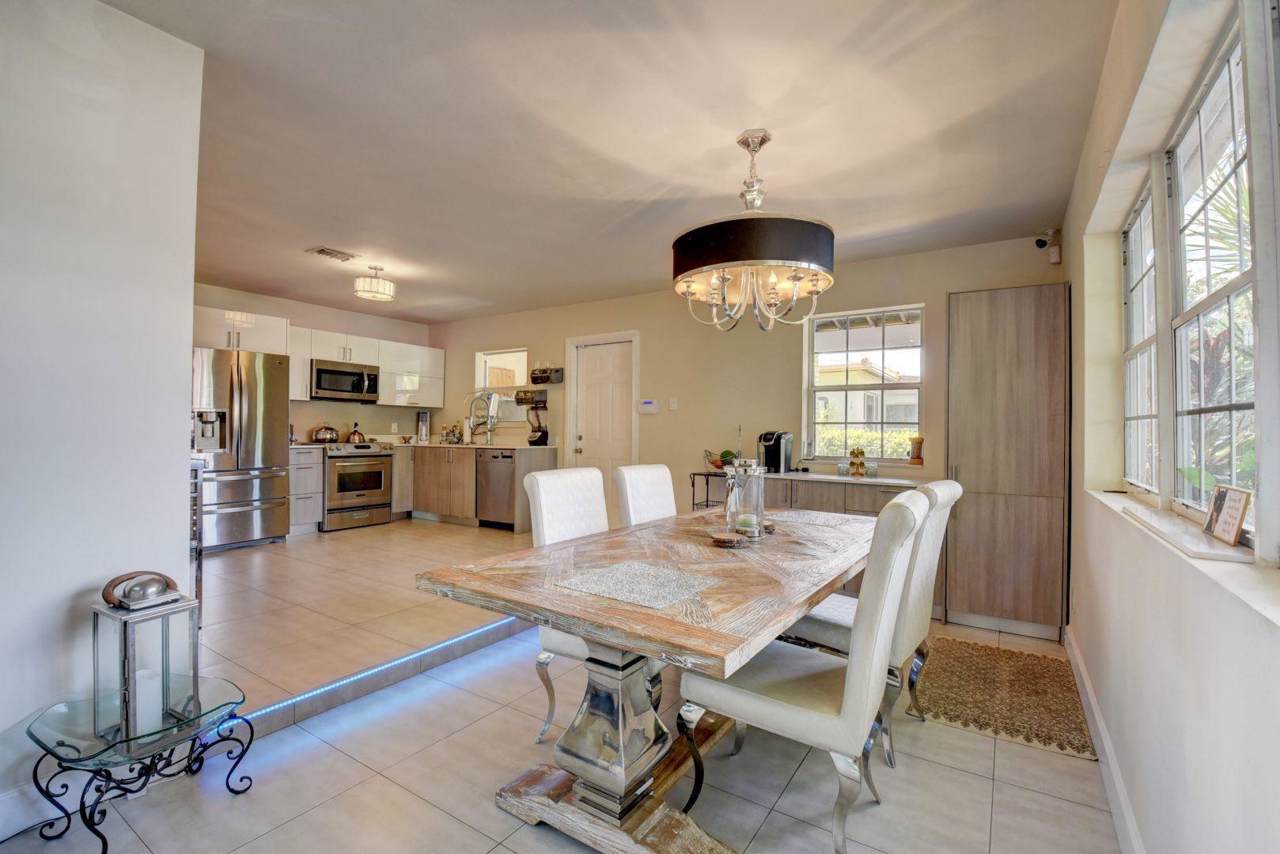 2610 Adams Street - Photo 1