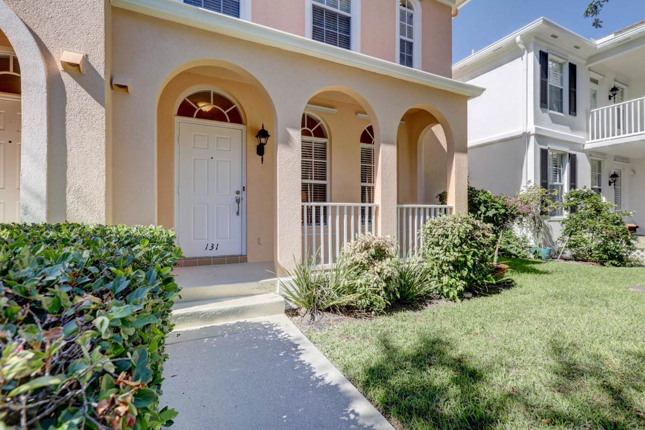 131 Farmingdale Drive - Photo 1
