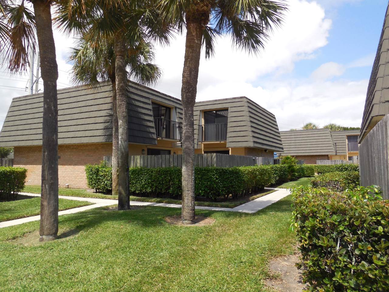 1623 16th Way - Photo 1