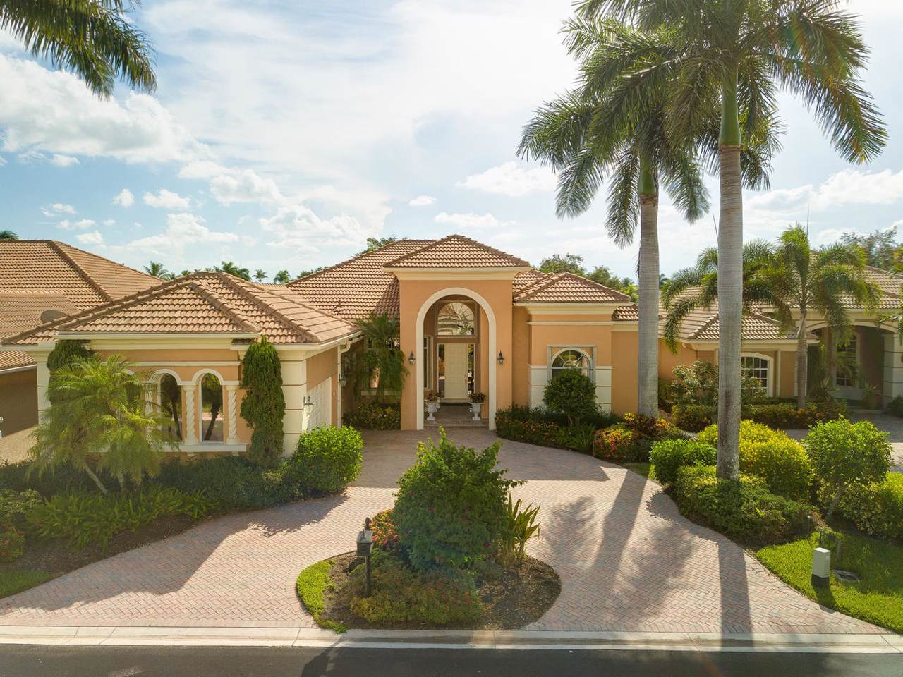 7541 Monte Verde Lane - Photo 1
