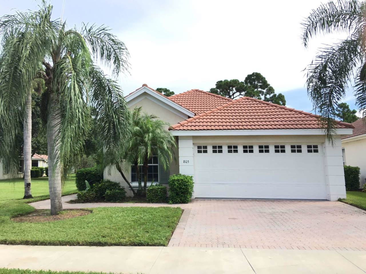 805 Saint Andrews Street - Photo 1