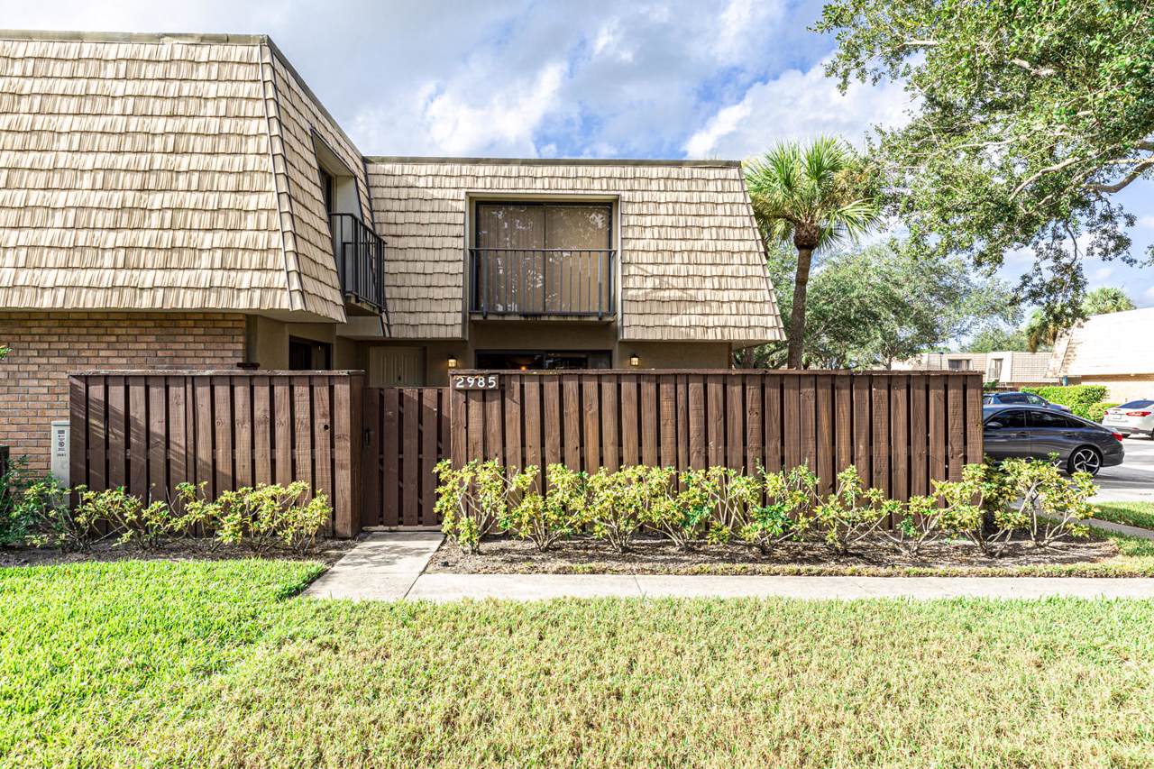 2985 Sunset Trace Circle - Photo 1