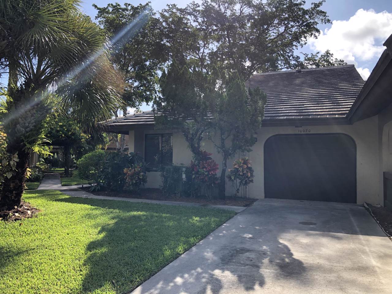 10070 Laurelwood Place - Photo 1