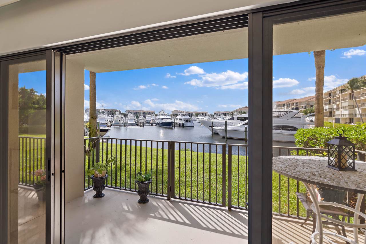 1601 Marina Isle Way - Photo 1