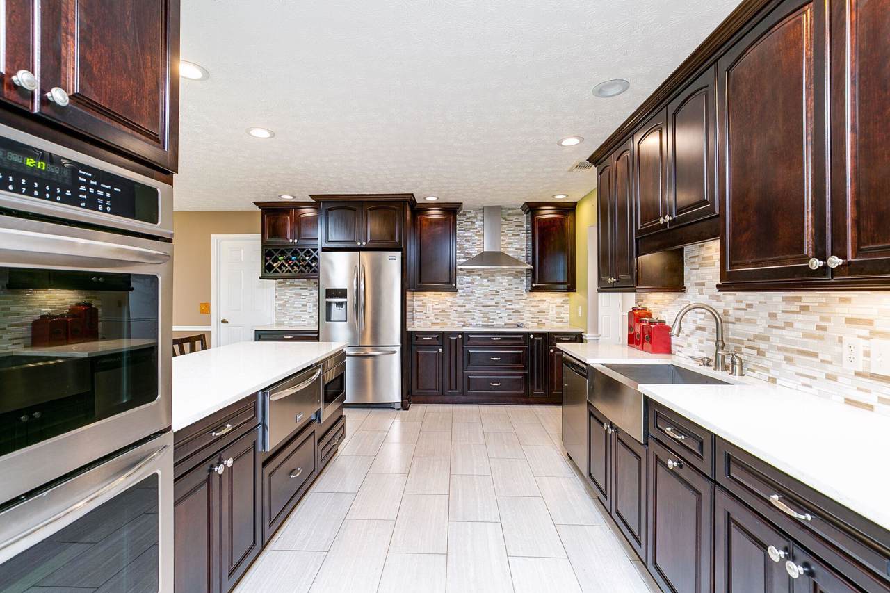 1381 Nancy Lane - Photo 1