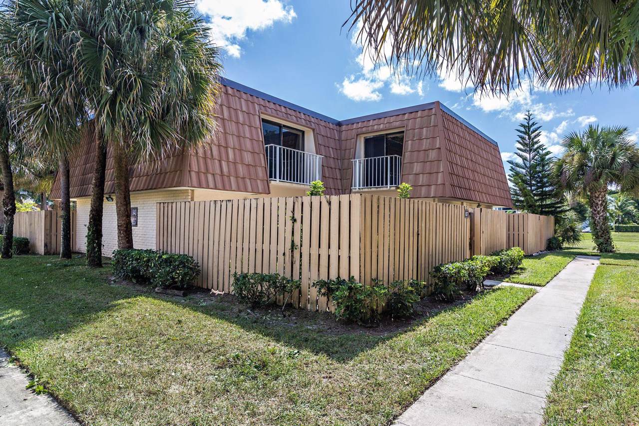 837 Blue Ridge Circle - Photo 1
