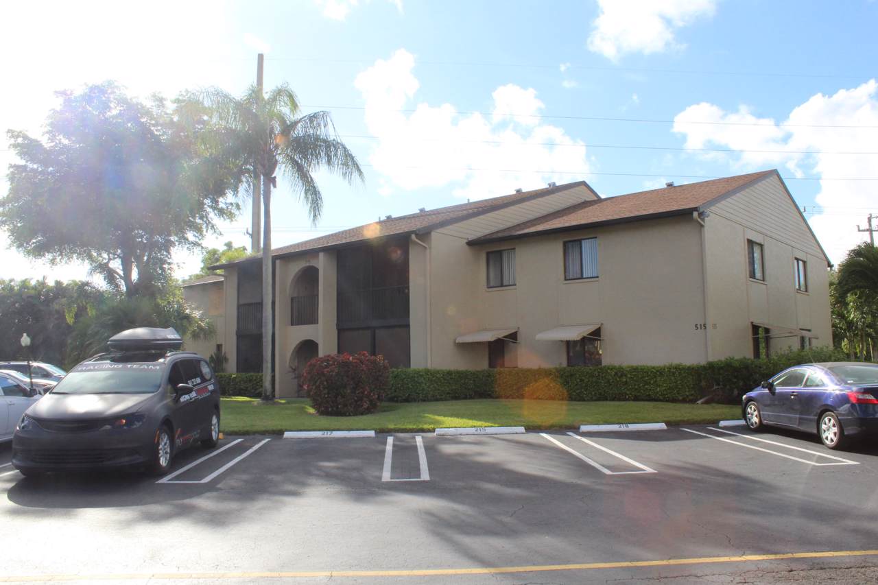 515 Shady Pine Way - Photo 1