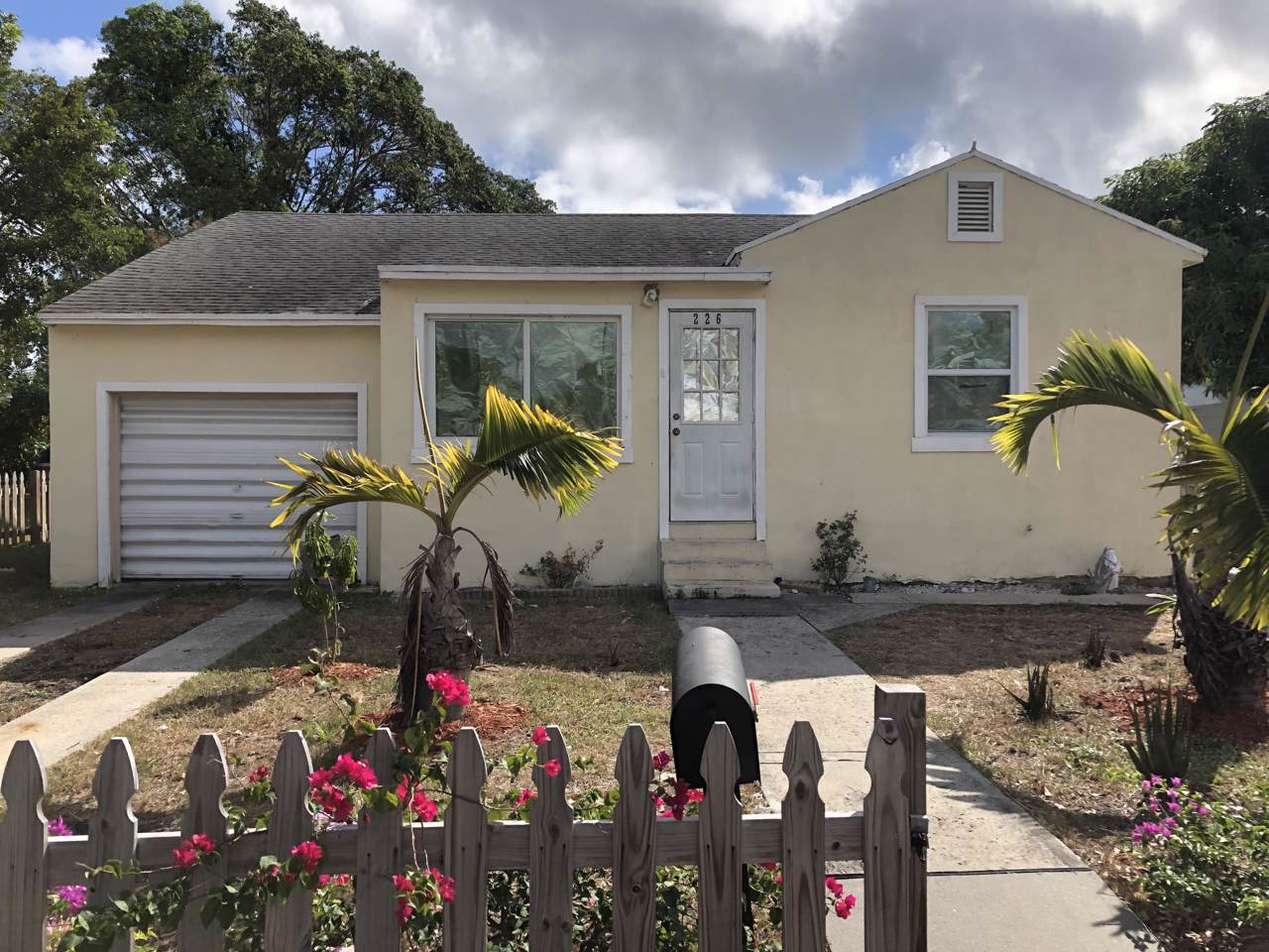 226 E Street - Photo 1