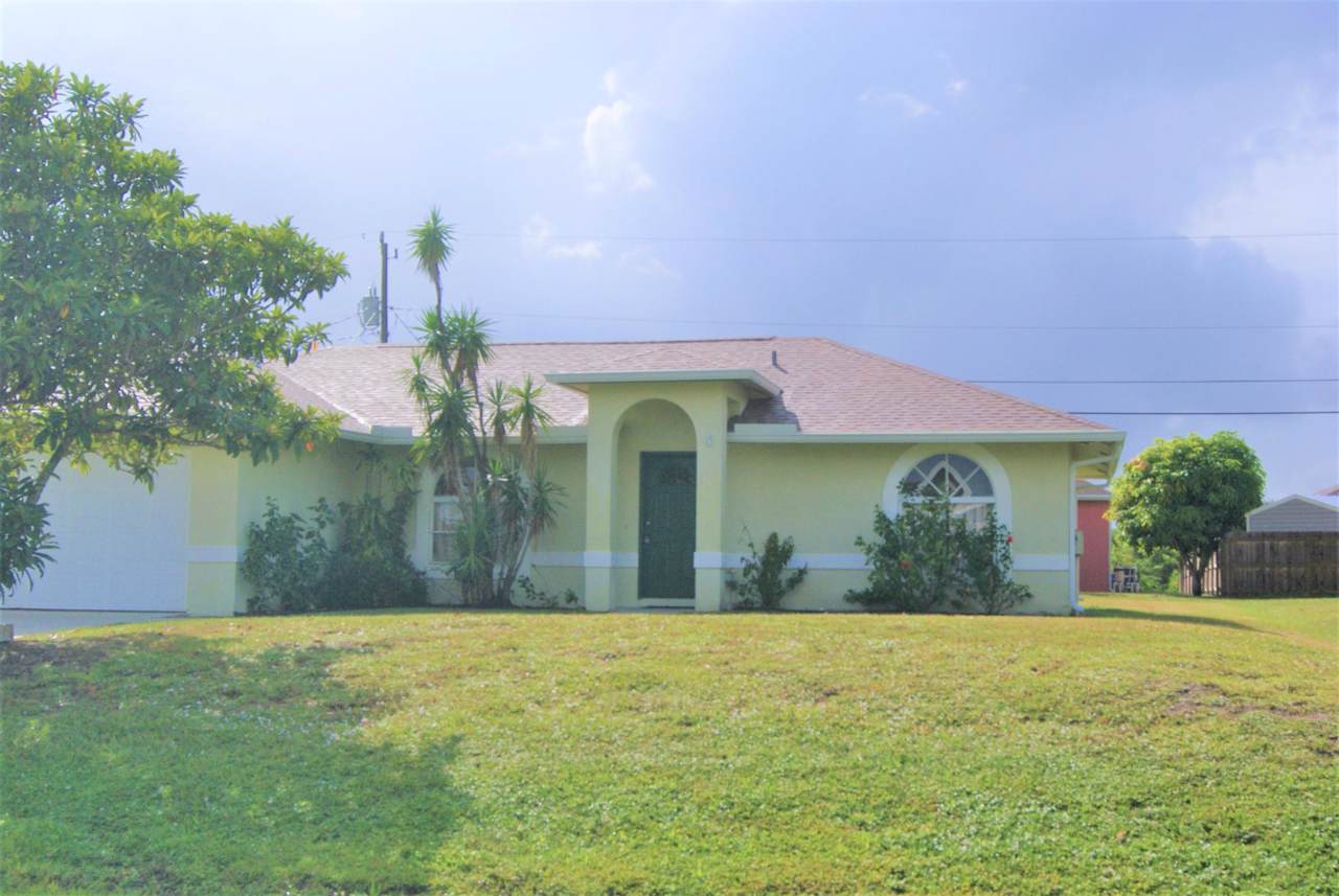 4672 Bachelor Street - Photo 1