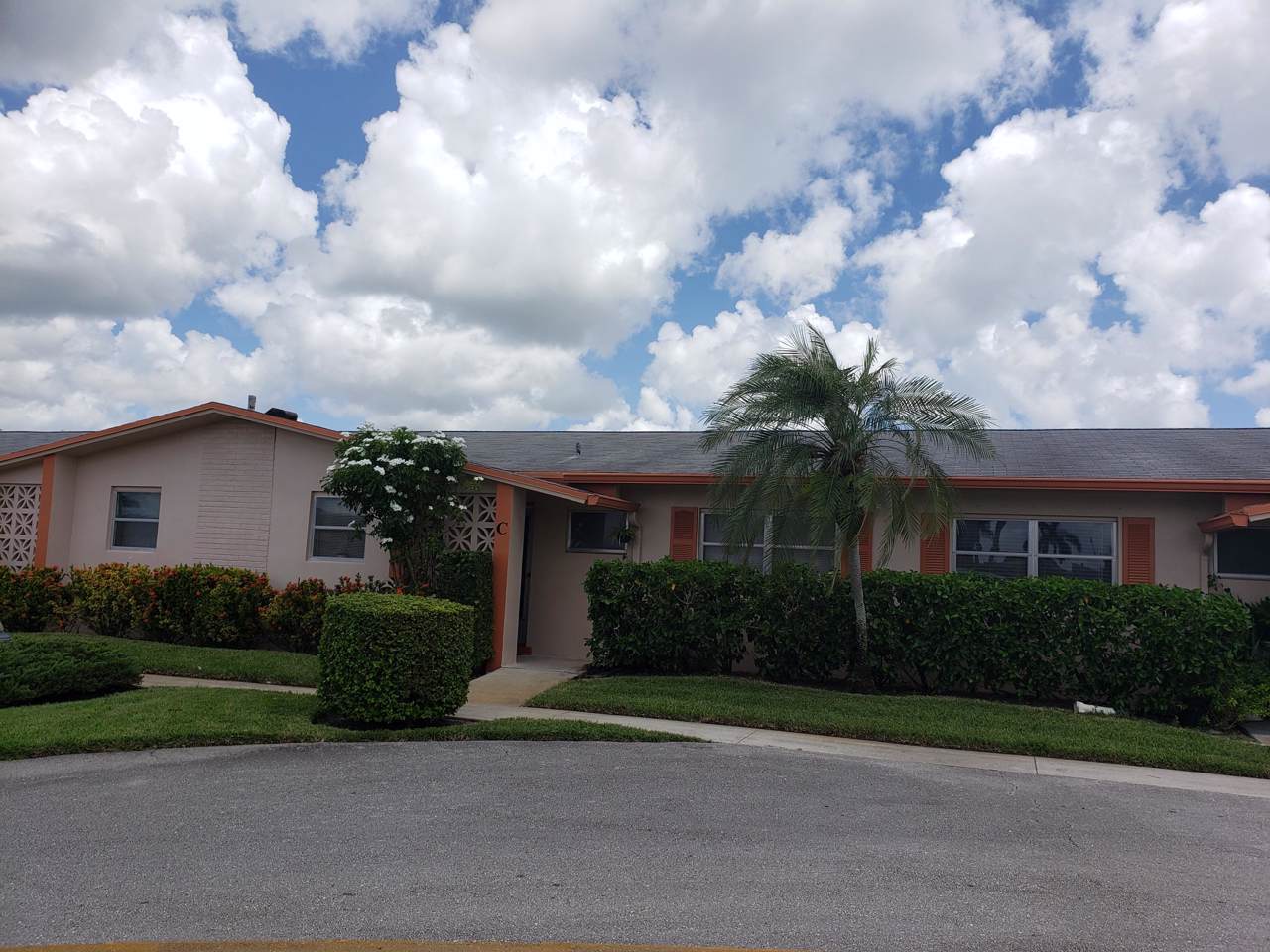 2655 Dudley Dr E - Photo 1
