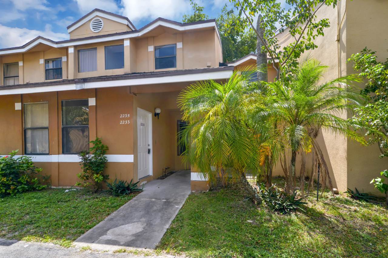 2235 80th Terrace - Photo 1