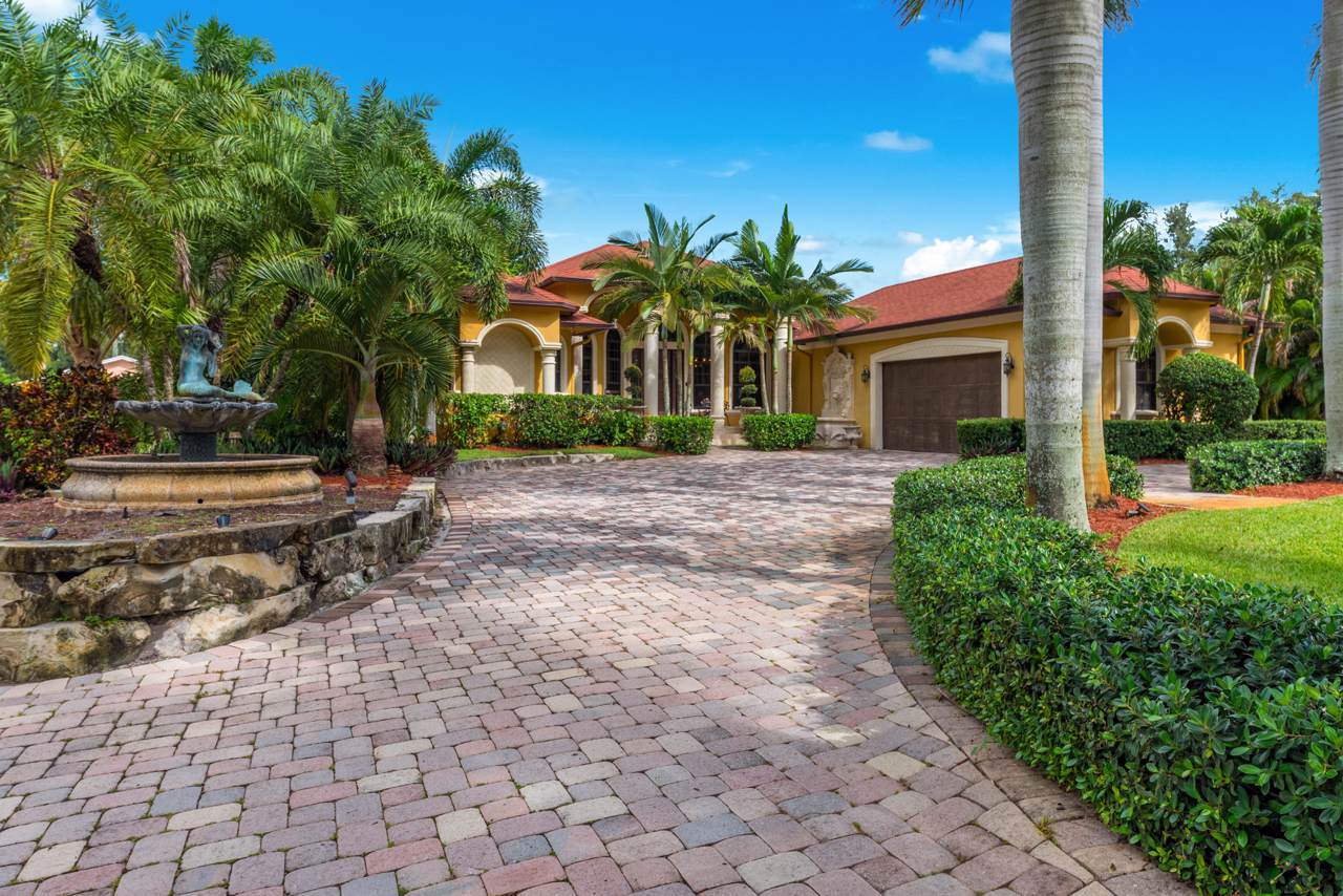 2602 Saint Lucie Boulevard - Photo 1
