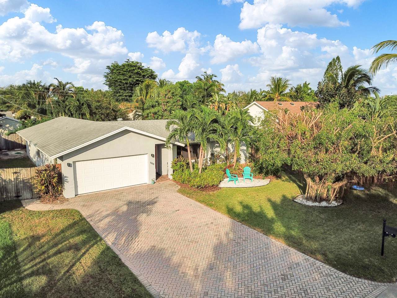 609 Heron Drive - Photo 1
