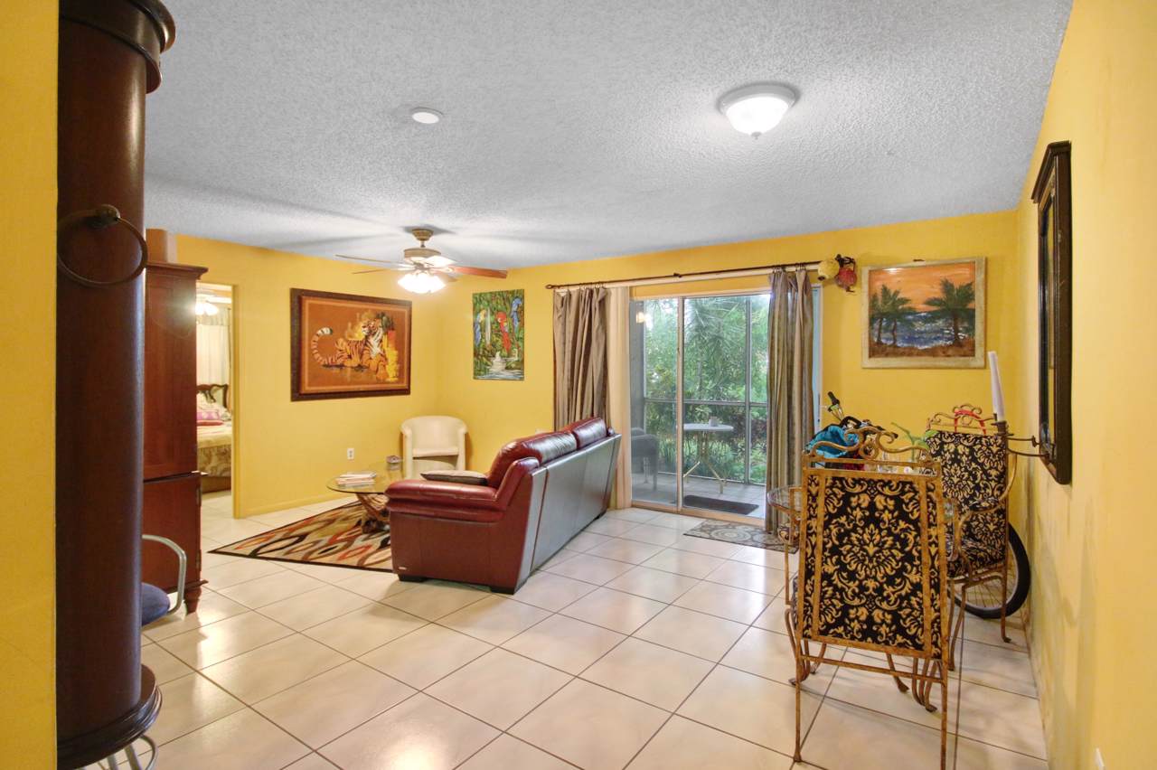 421 10th St Street - Photo 1