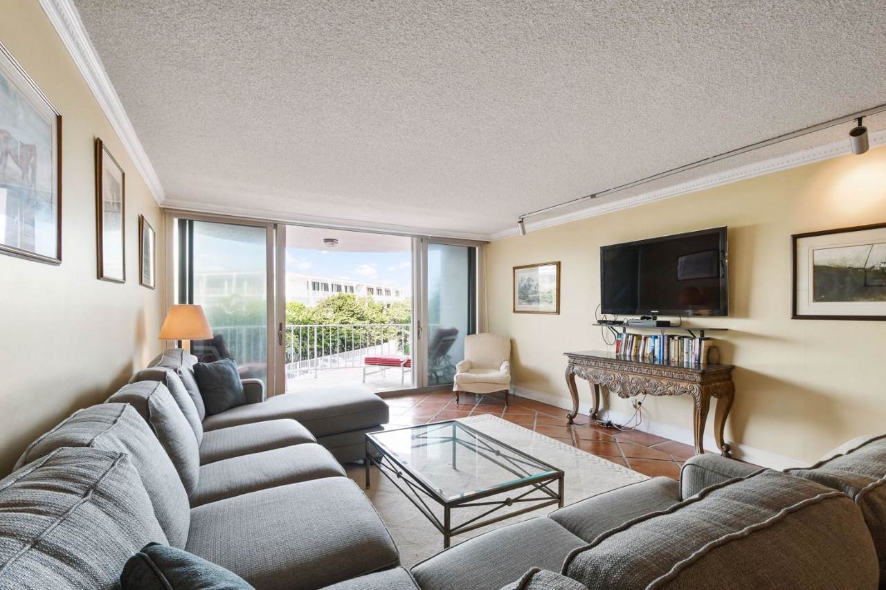 2295 Ocean Boulevard - Photo 1
