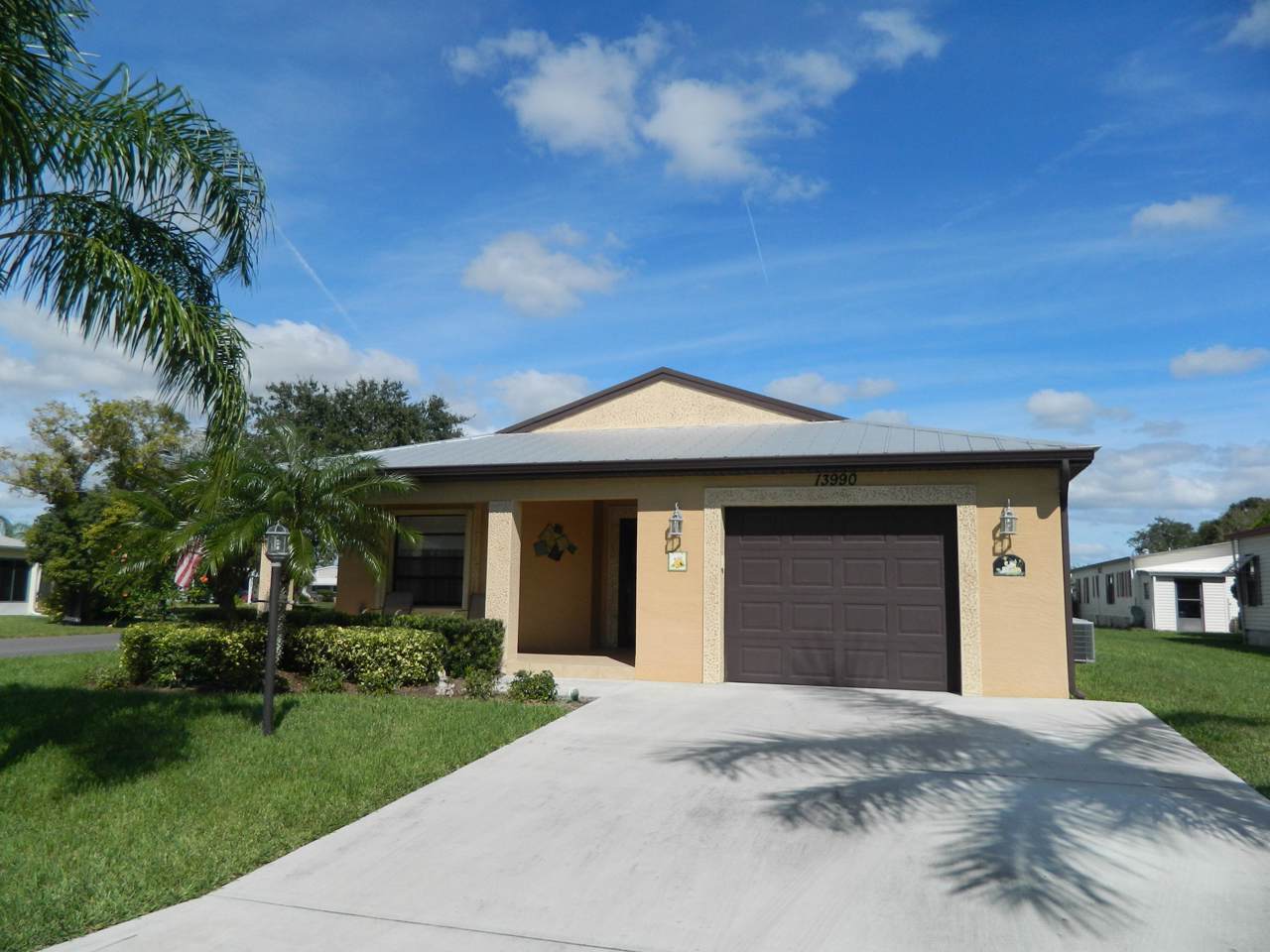 7 Andalusia Lane - Photo 1