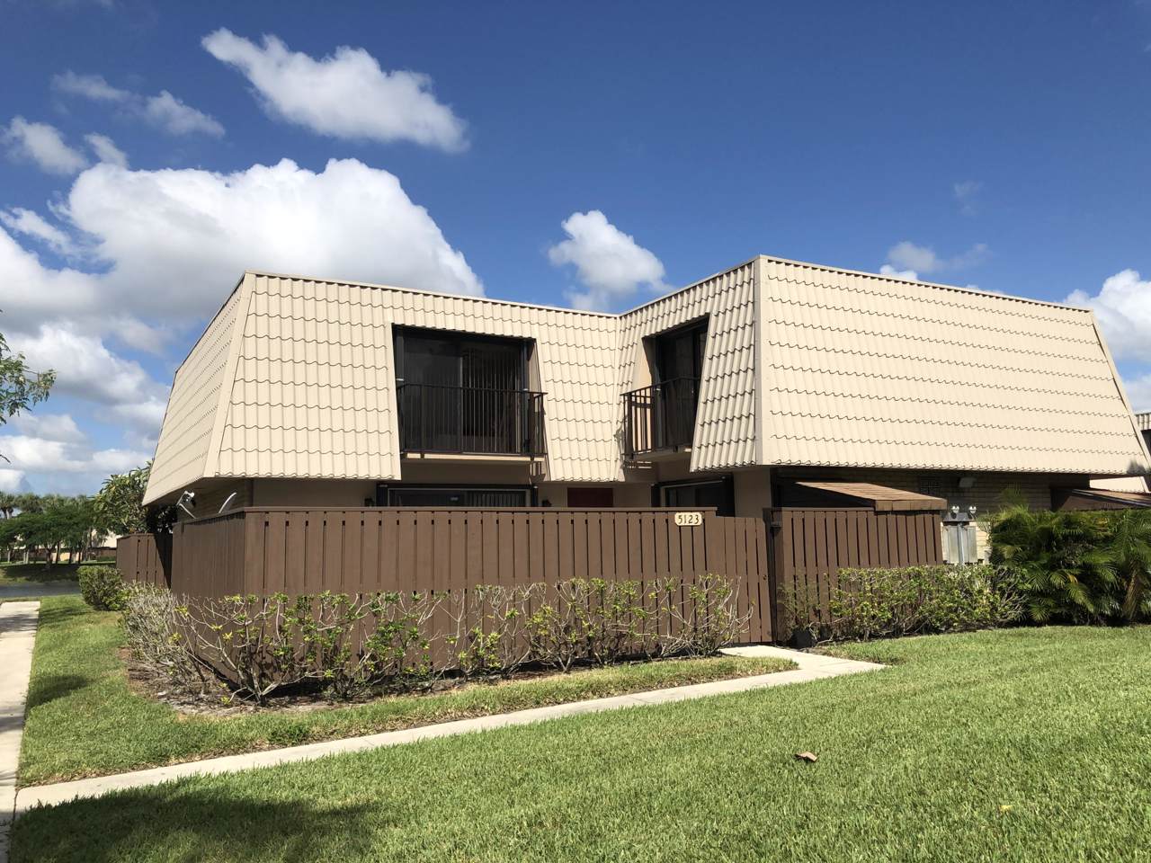 5123 51st Way - Photo 1