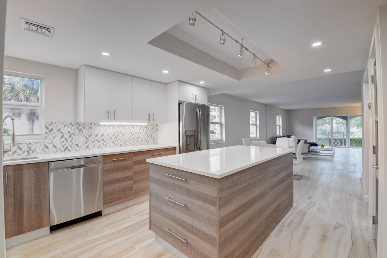 1001 Camino Real - Photo 1