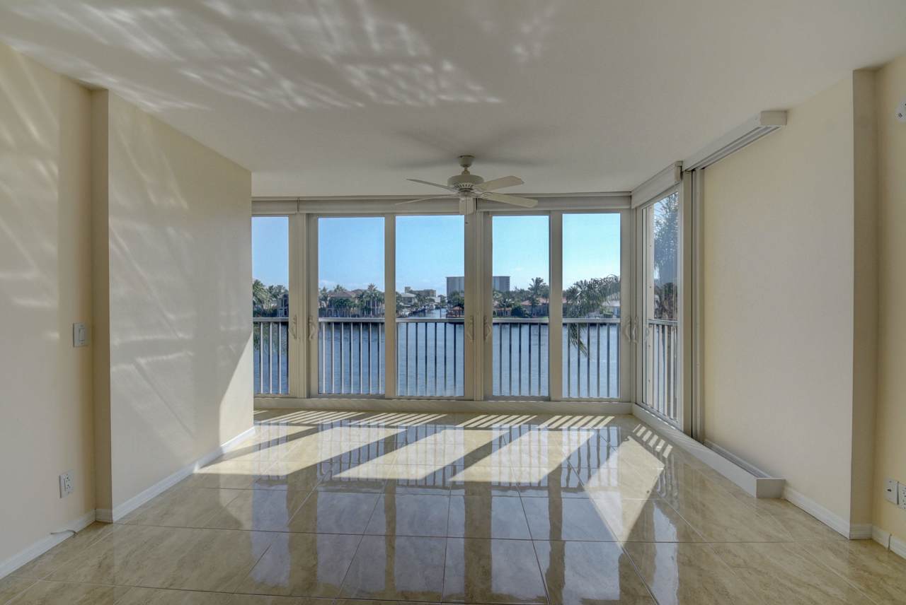 1 Harbourside Drive - Photo 1